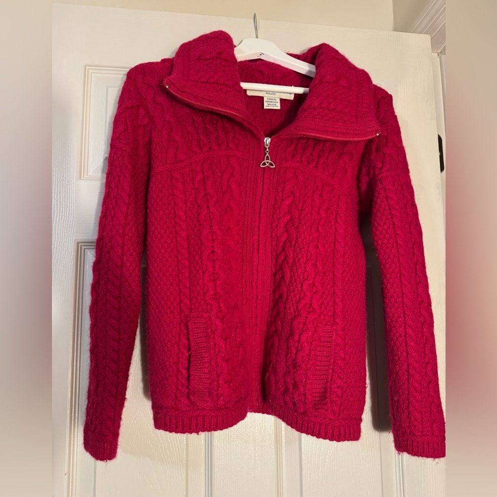 Women's Aran Mor Merino Cable Knit Sweater